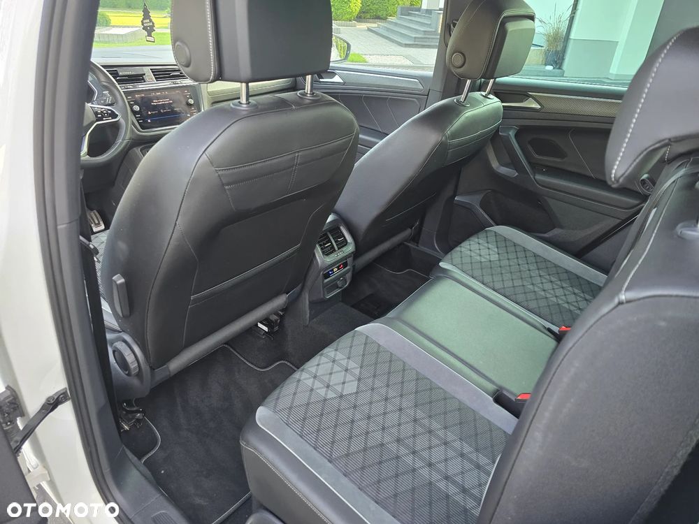 Volkswagen Tiguan 2.0 TDI R-Line Plus DSG - 37