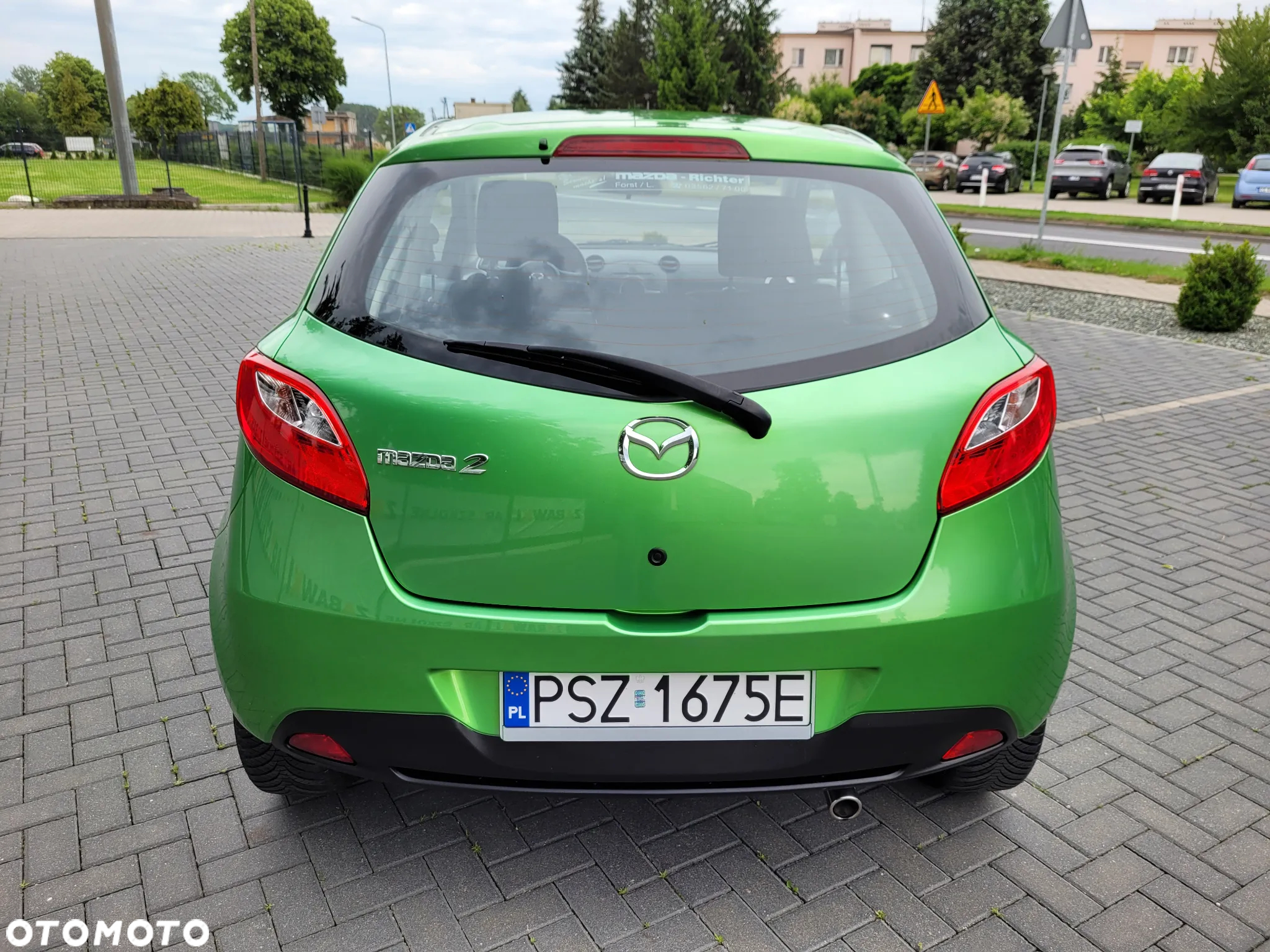Mazda 2 - 6