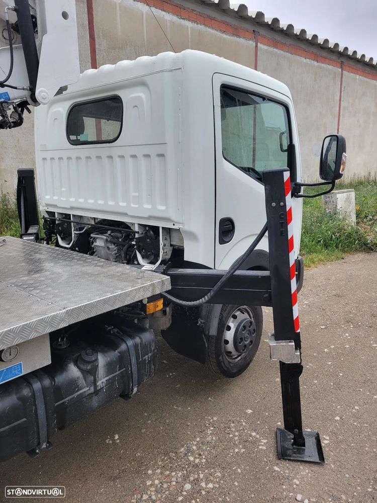 Nissan Cabstar NT400 - 4