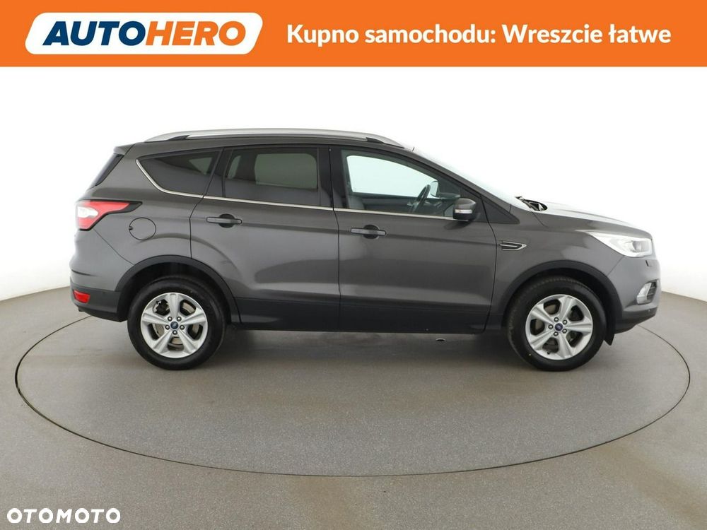 Ford Kuga 1.5 EcoBoost 2x4 Titanium - 10