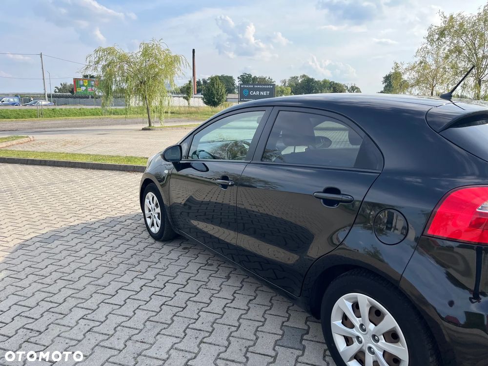 Kia Rio 1.2 L Business Line - 8