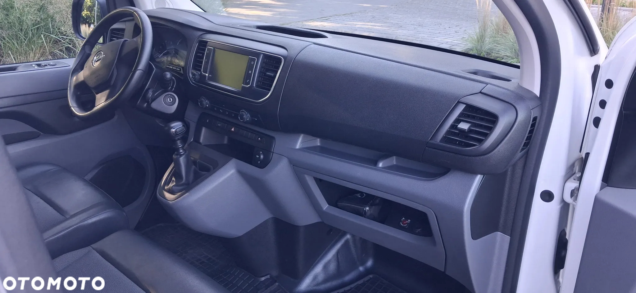 Opel Vivaro - 15