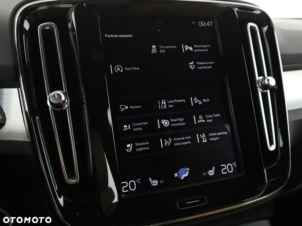 Volvo XC 40 D4 AWD Momentum Pro - 27