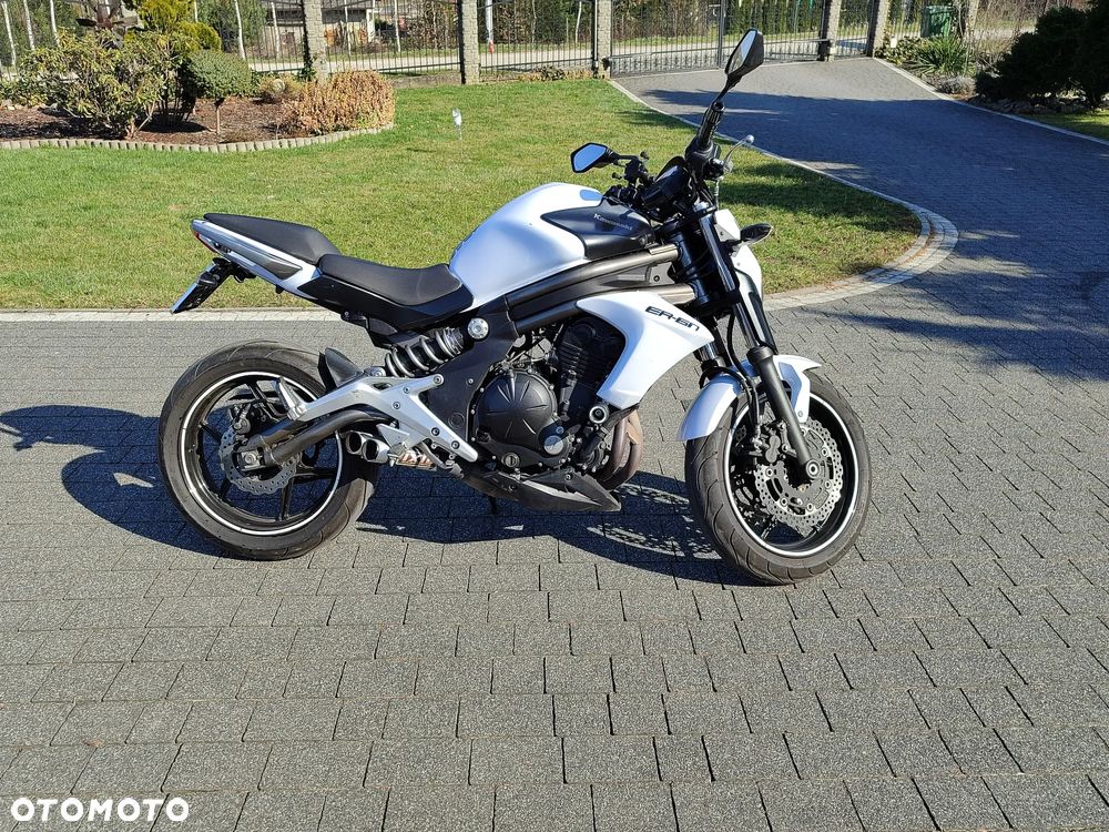 Kawasaki ER - 2