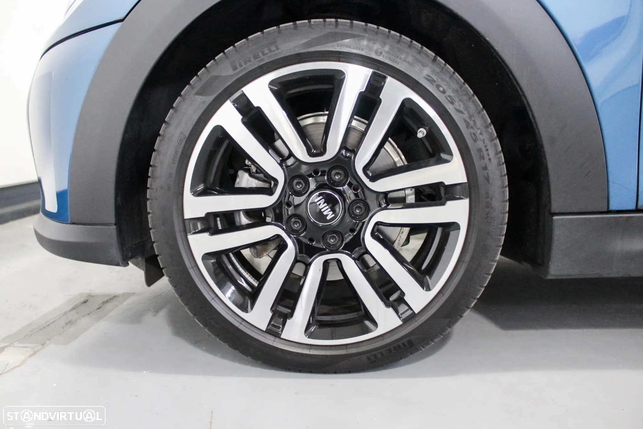 MINI 3 Portas One Classic - 18