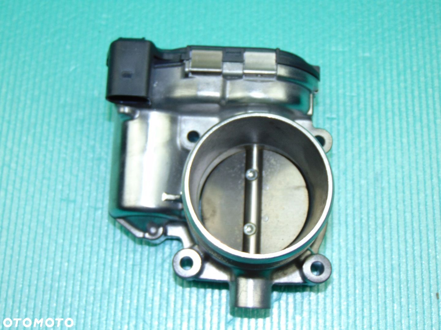 Przepustnica 06K133062M 2,0FSI Audi VW Seat Skoda - 1