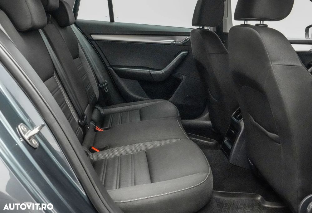 Skoda Octavia 1.6 TDI Premium Edition - 17
