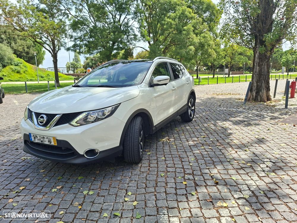 Nissan Qashqai 1.5 dCi N-Connecta 18 RS+PS - 2