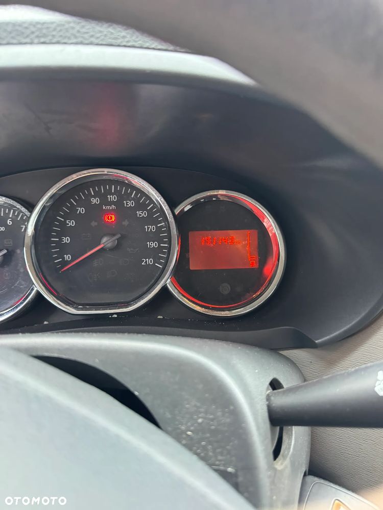 Dacia Lodgy 1.6 SCe Laureate S&S - 3