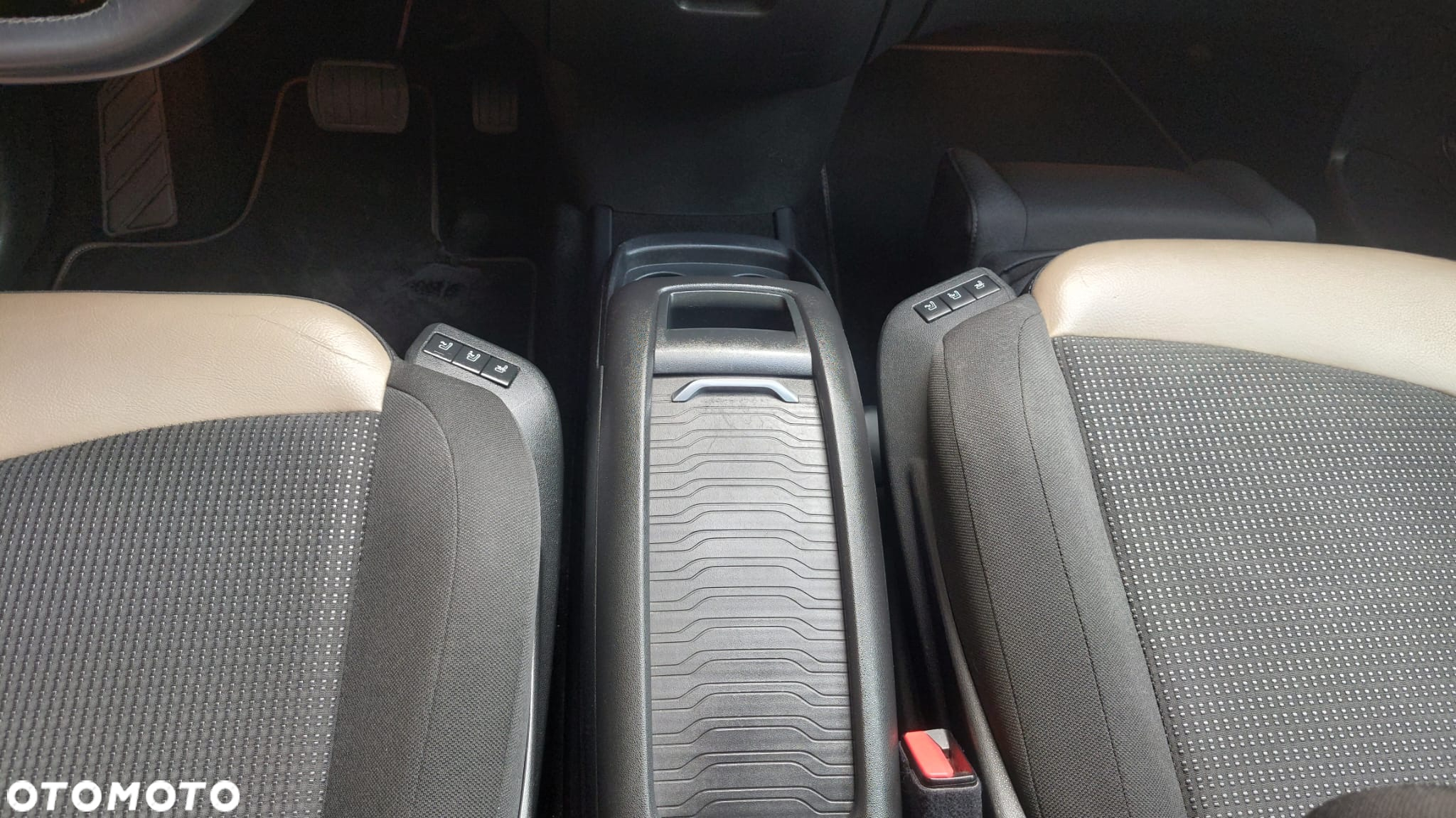 Citroën C4 Grand Picasso 2.0 BlueHDi Exclusive - 6