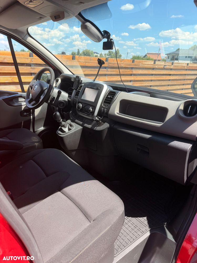 Renault Trafic - 17