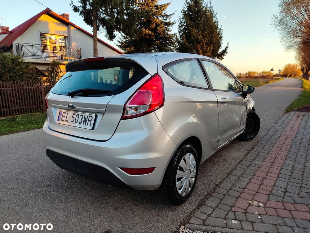 Ford Fiesta 1.5 TDCi Ambiente - 3