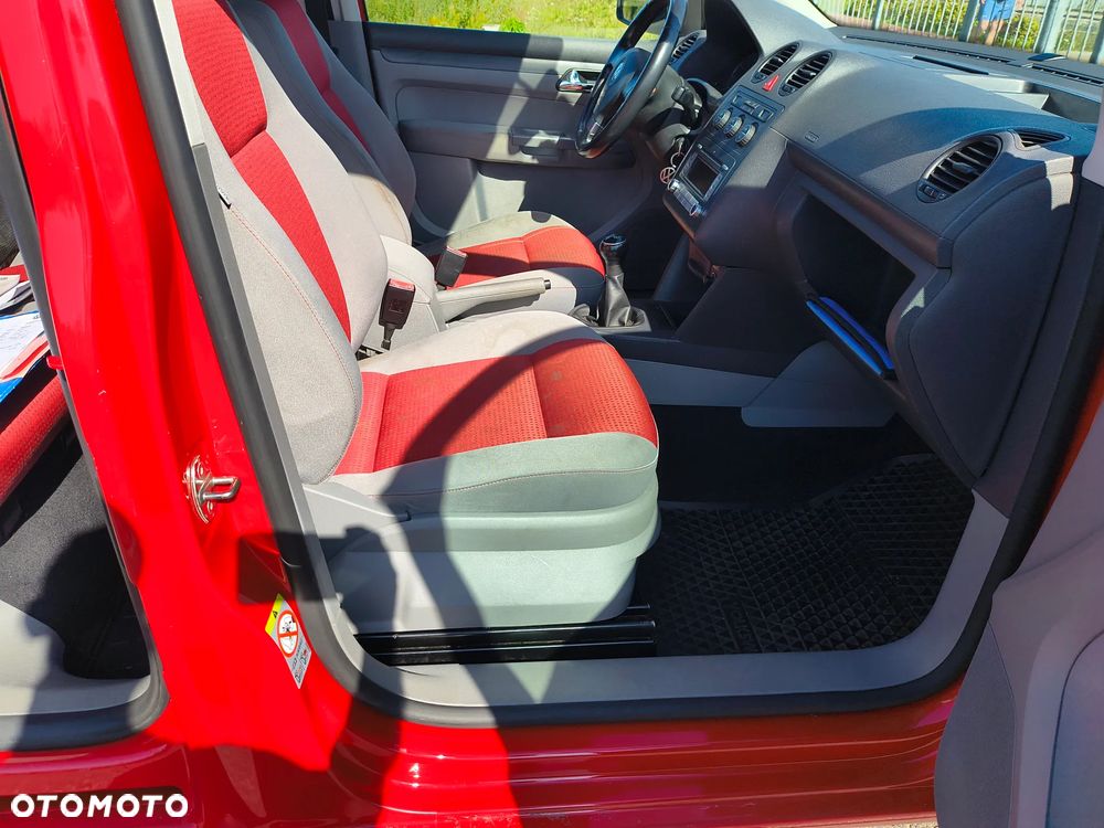 Volkswagen Caddy - 23