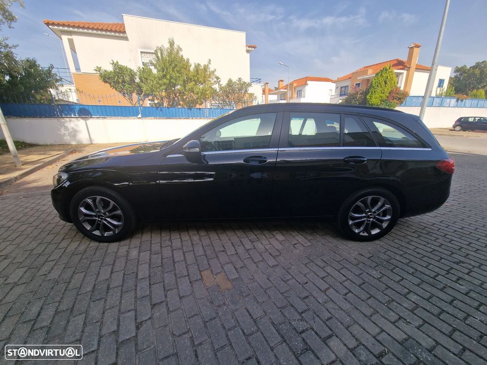 Mercedes-Benz 200 - 4