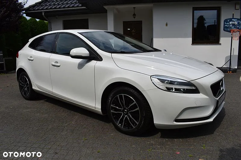 Volvo V40 T2 Geartronic Summum - 26