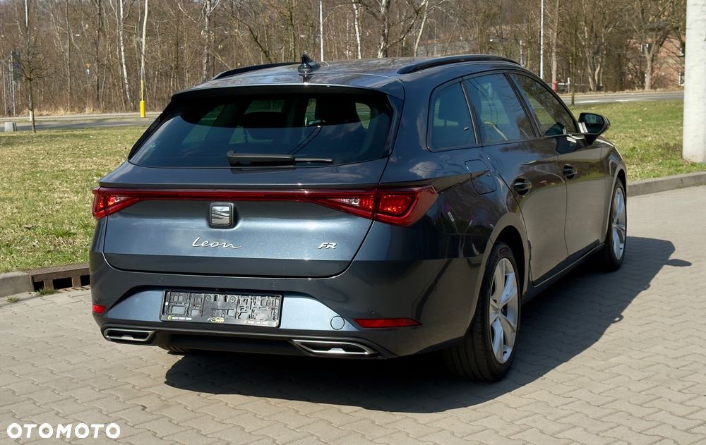 Seat Leon 1.5 eTSI OPF DSG FR Black Edition - 8