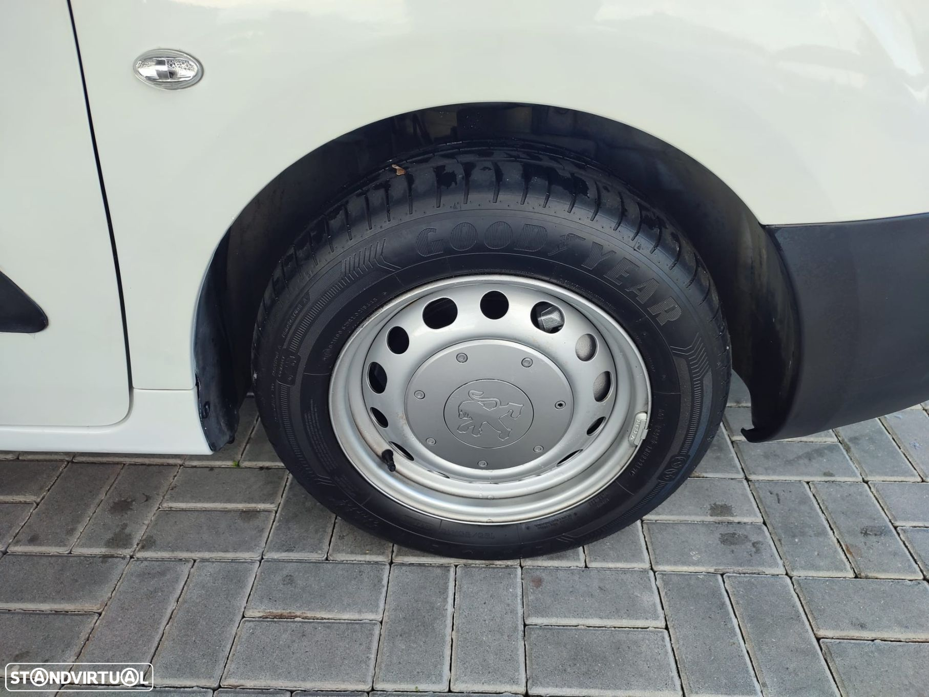 Peugeot Partner 1.6 HDi Confort Isótermica C/ Frio 90 Cv 2 Lug 5 Pts - 37