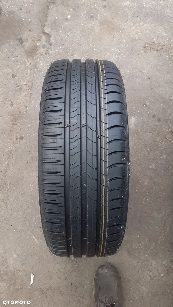 205/55/16 Michelin Saver - 1