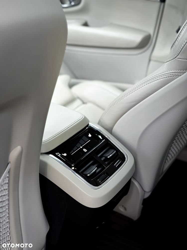 Volvo XC 90 B5 D AWD Geartronic Inscription - 11