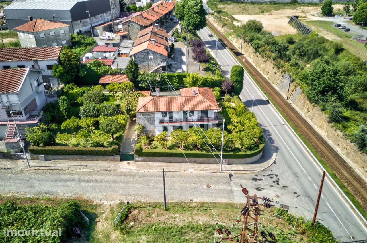 Moradia T4+1 em Barcelos - Arcozelo - Grande imagem: 2/46