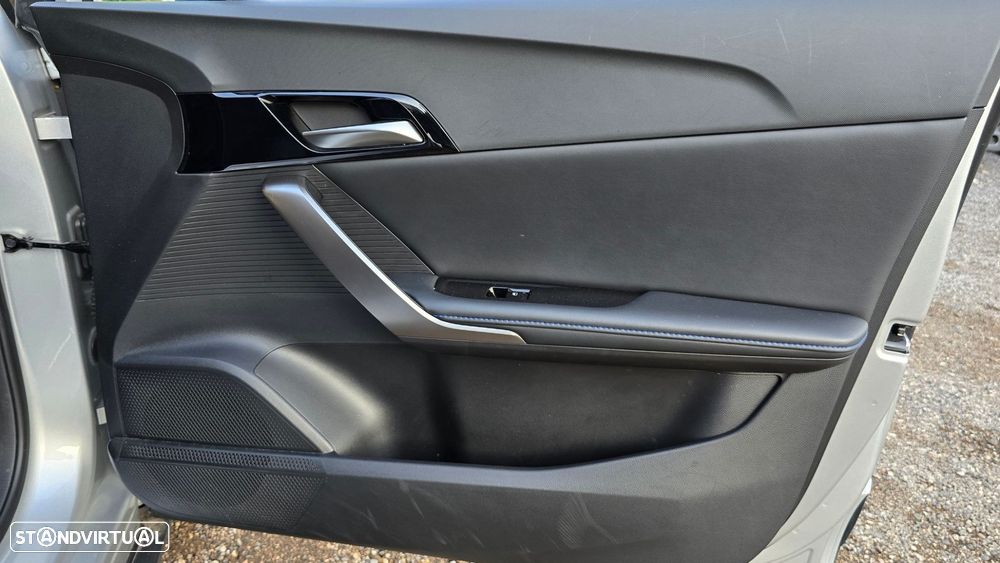 MG MG4 64 kWh Luxury - 53