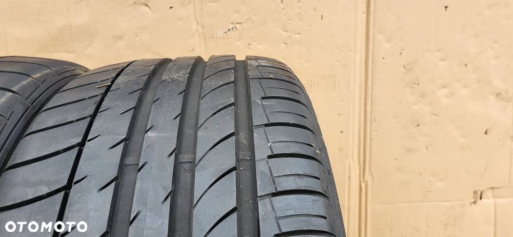 DUNLOP SP QUARTTOMAXX R01 255.35.20 97Y - 5