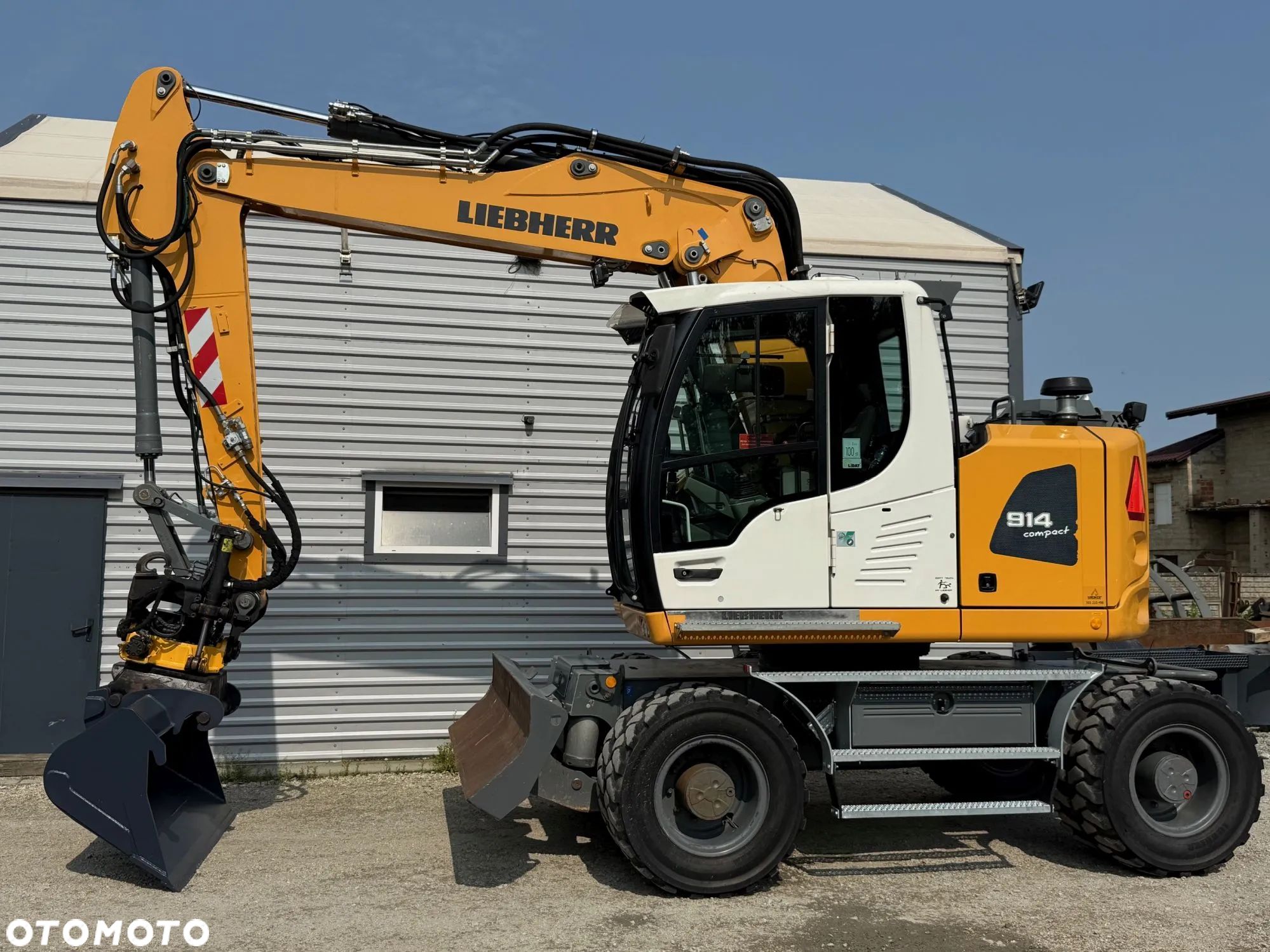 Liebherr A 914 Compact Rototilt Speeder - 1