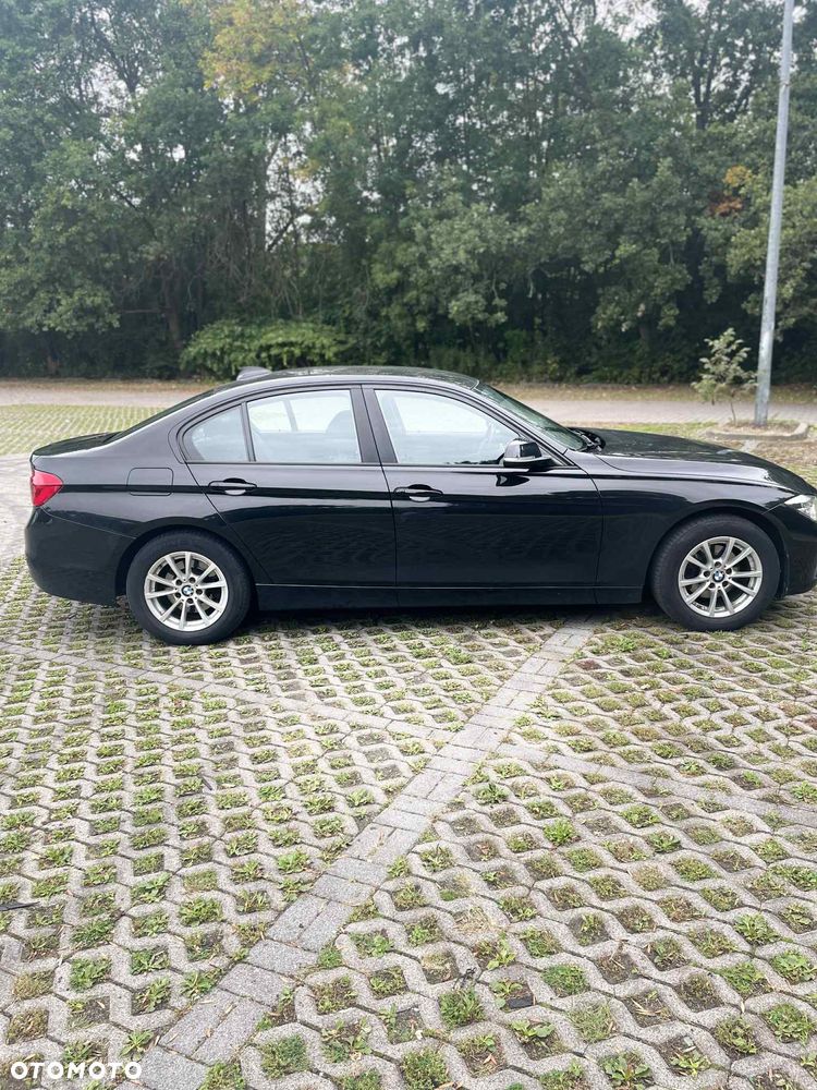 BMW Seria 3 318d Sport Line Shadow - 6