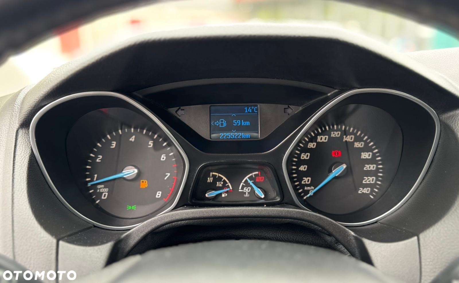 Ford Focus 1.0 EcoBoost Hybrid ACTIVE - 26