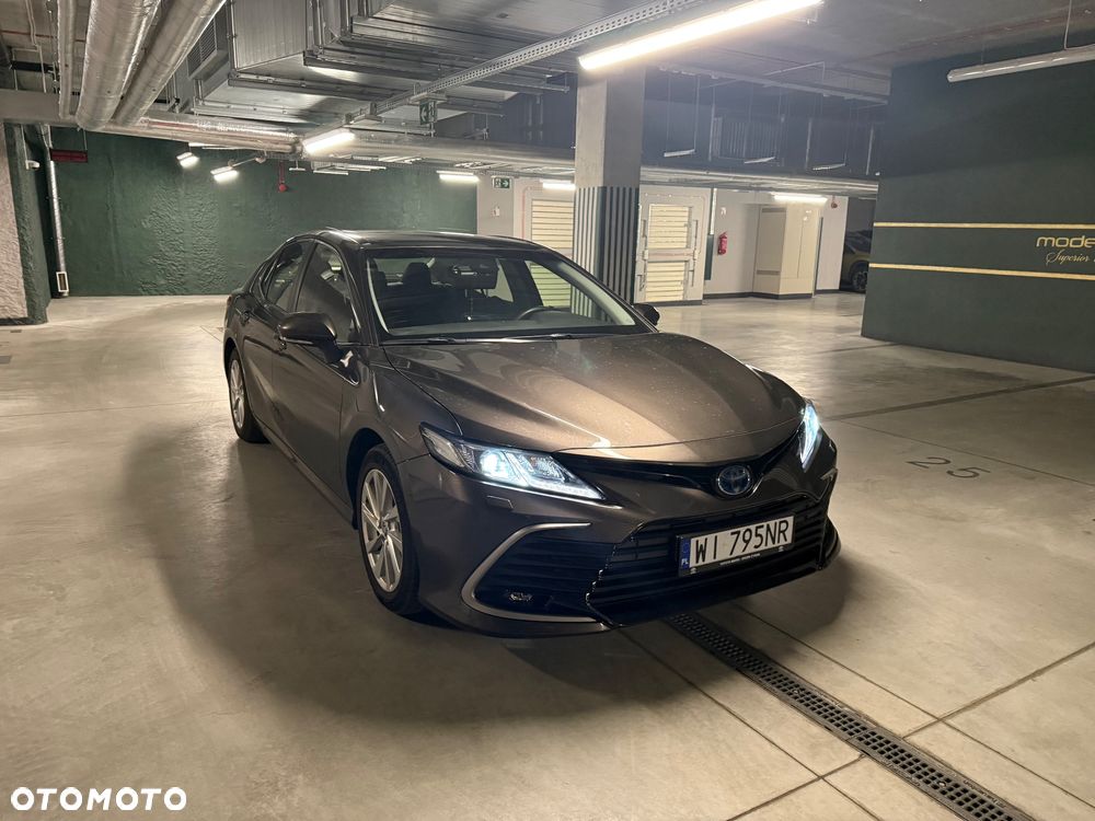 Toyota Camry 2.5 Hybrid Comfort CVT - 1