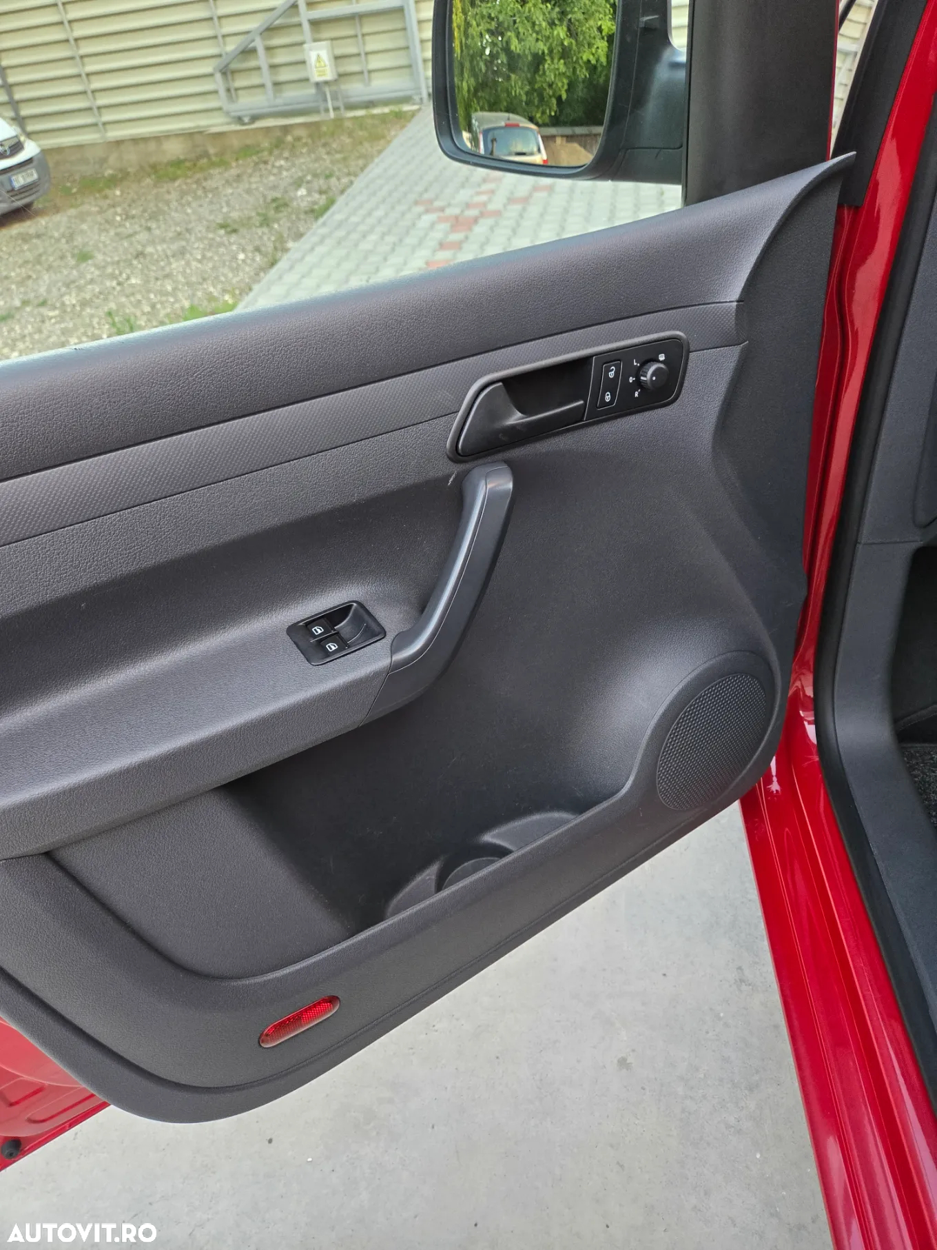 Volkswagen Caddy MAXI / CUTIE AUTOMATĂ / 2012 - 17