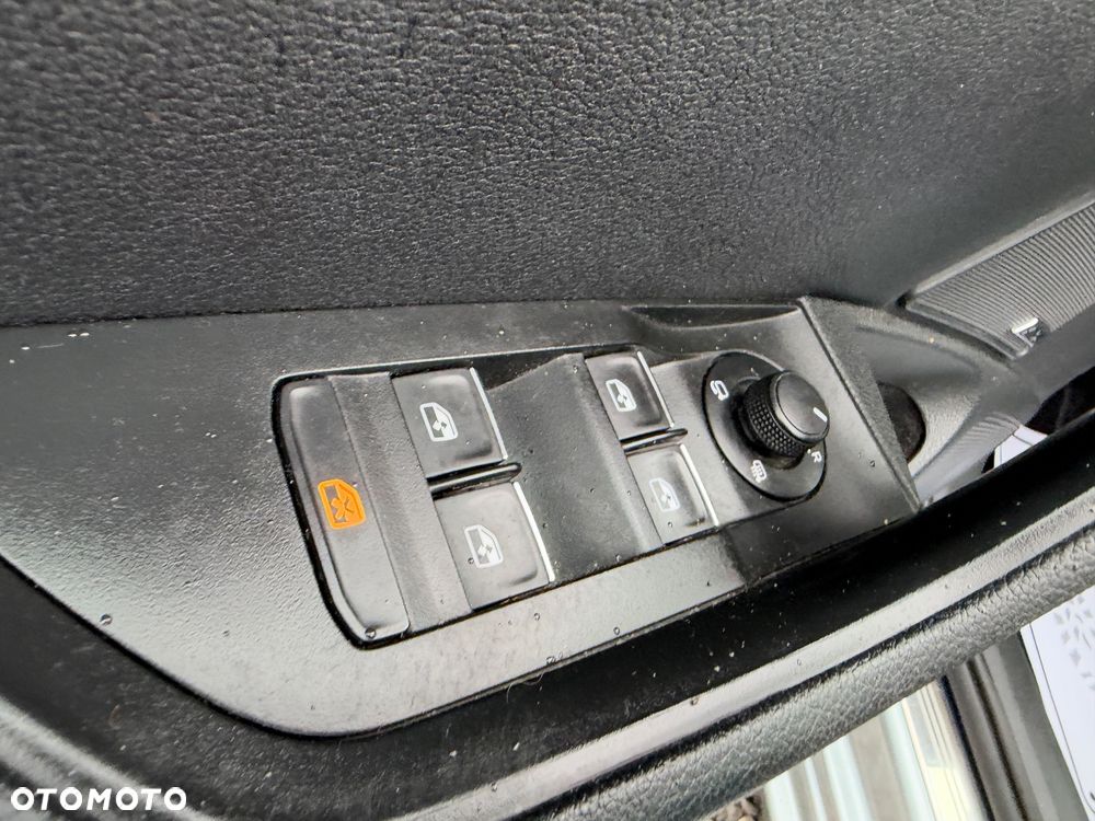 Skoda Superb 2.0 TDI DSG L&K - 19