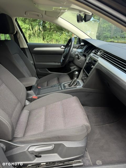 Volkswagen Passat 2.0 TDI BMT Comfortline - 8