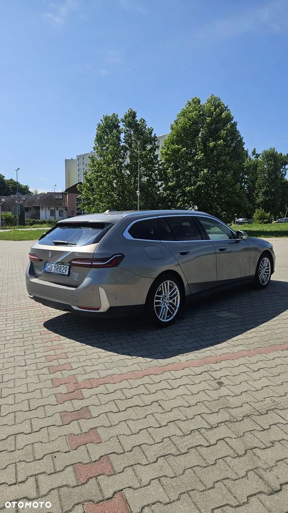 BMW Seria 5 520d mHEV - 6