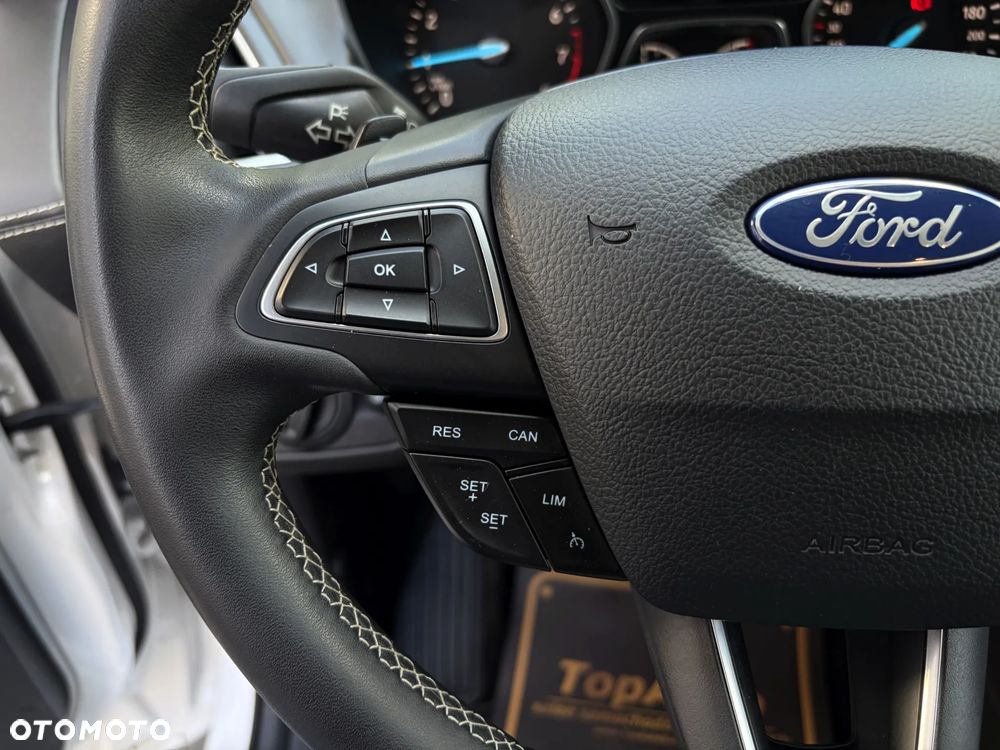 Ford Kuga 1.5 EcoBoost 4x4 Titanium - 23