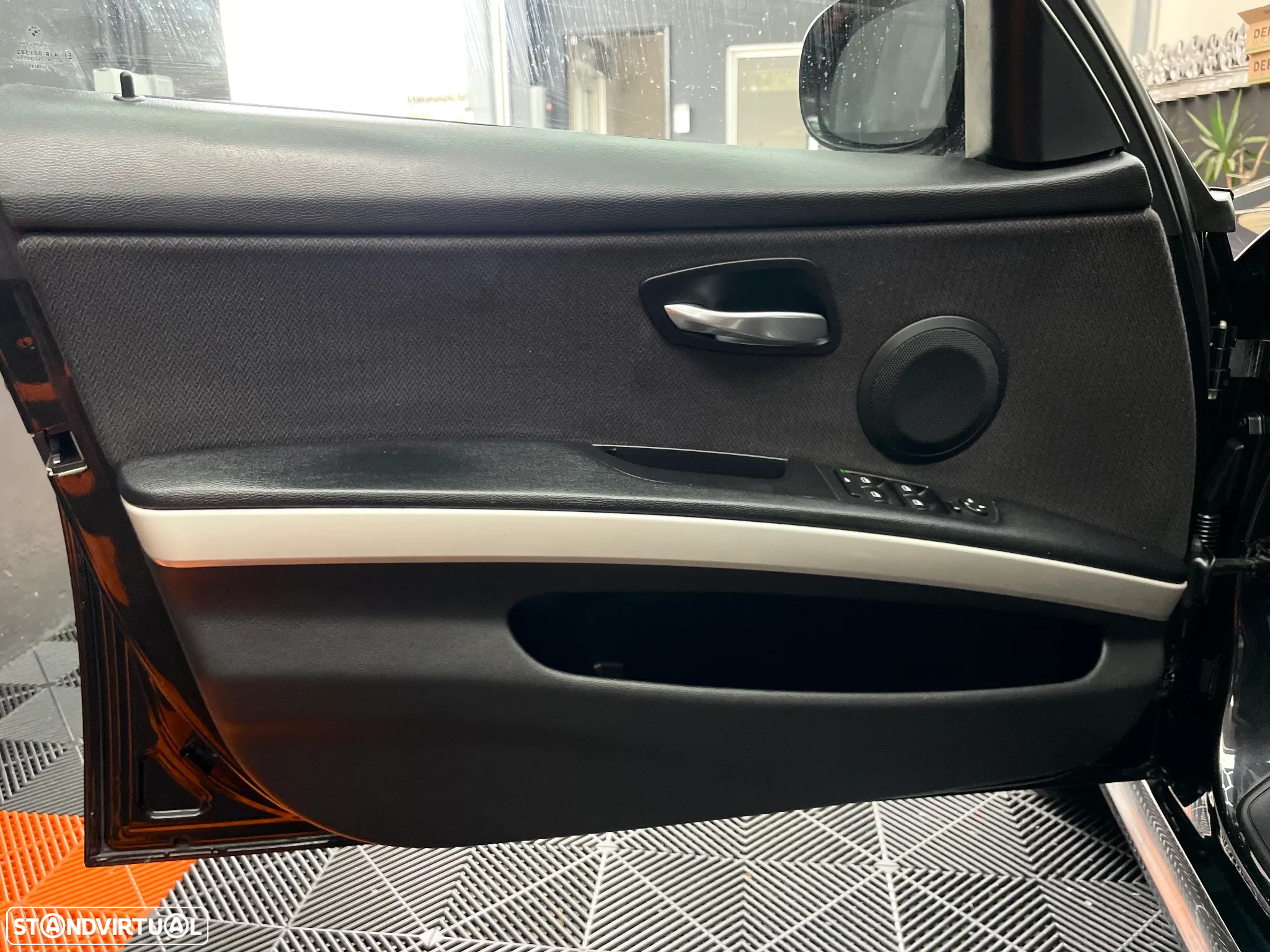 BMW 320 d Touring Navigation - 9