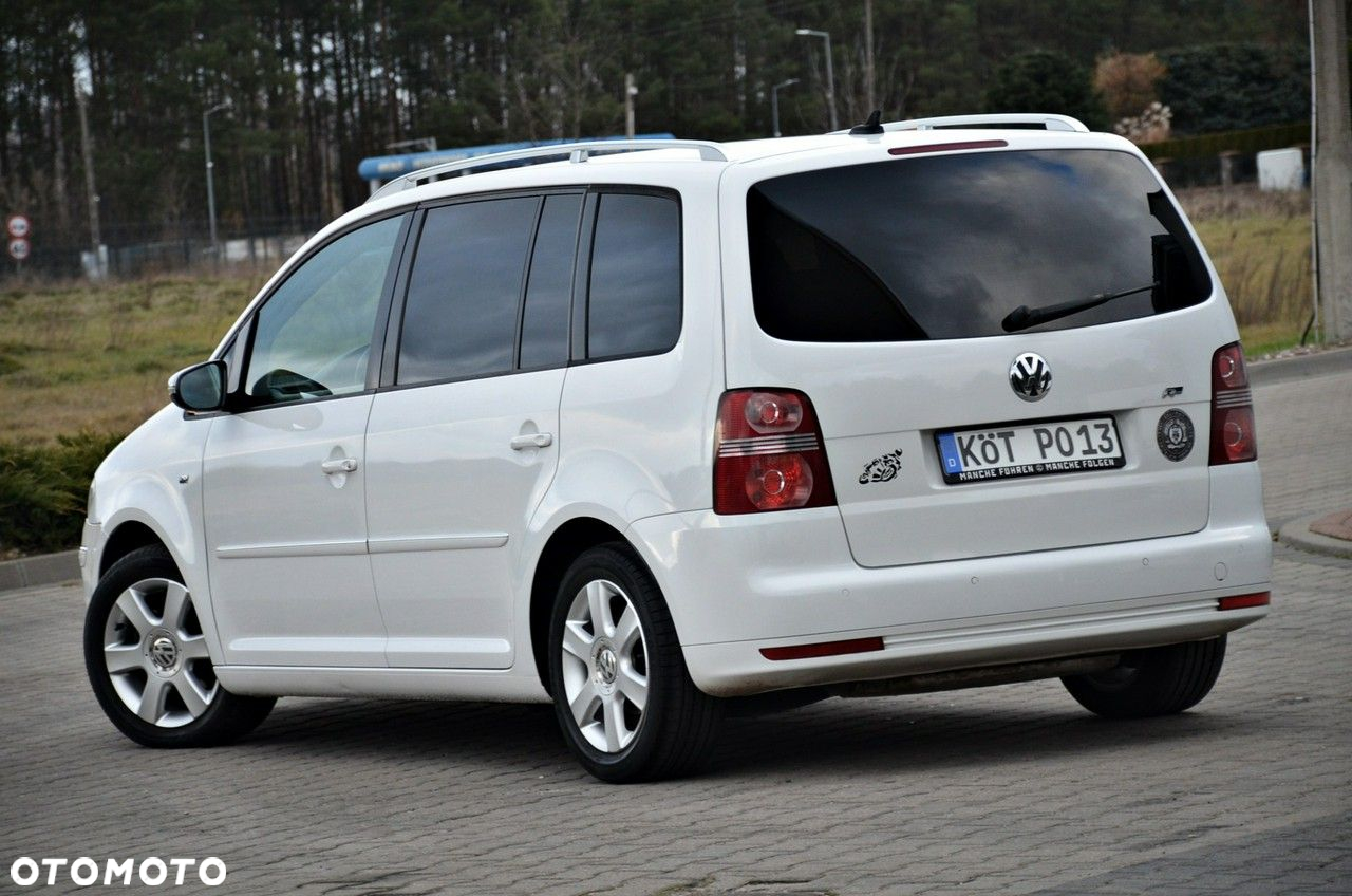 Volkswagen Touran - 29