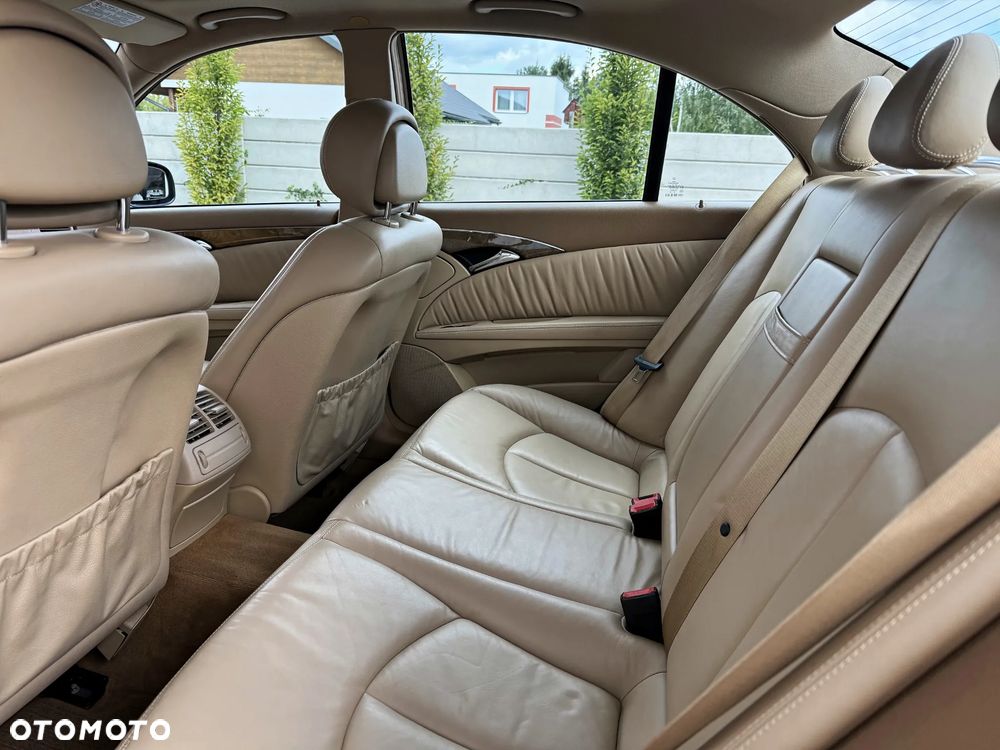 Mercedes-Benz Klasa E 220 CDI Automatik Avantgarde BusinessEDITION - 22