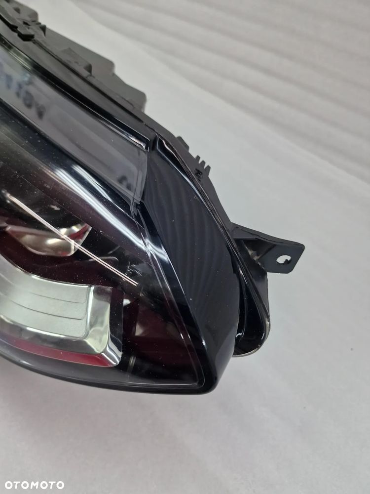 RENAULT MEGANE IV 16- PRAWA LAMPA PRZEDNIA PRZÓD NA H7 + LED , H7+LED , ŁADNA , NR 260108478R , NR AUKCJI LA773 - 8