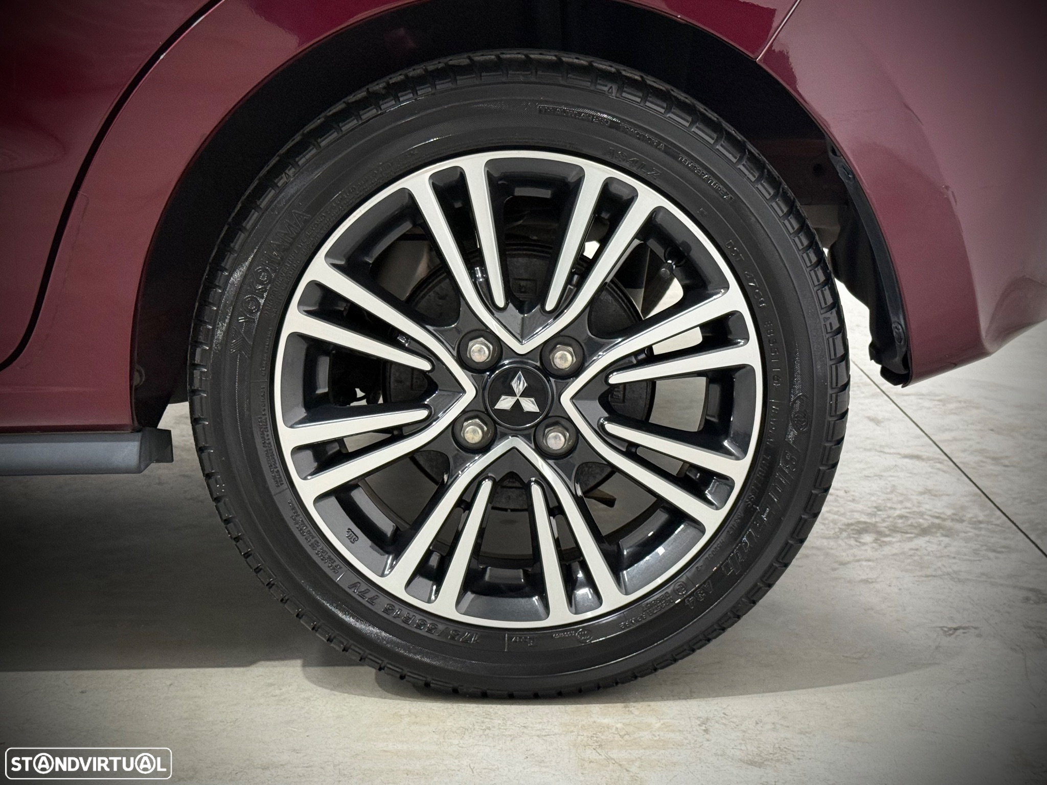 Mitsubishi Space Star 1.2 Intense Connect Edition - 24