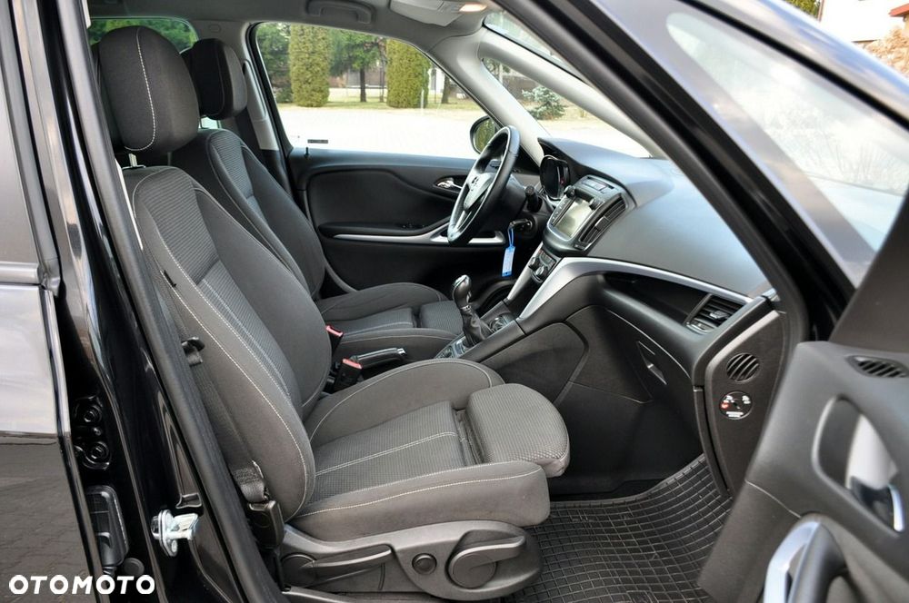 Opel Zafira - 17