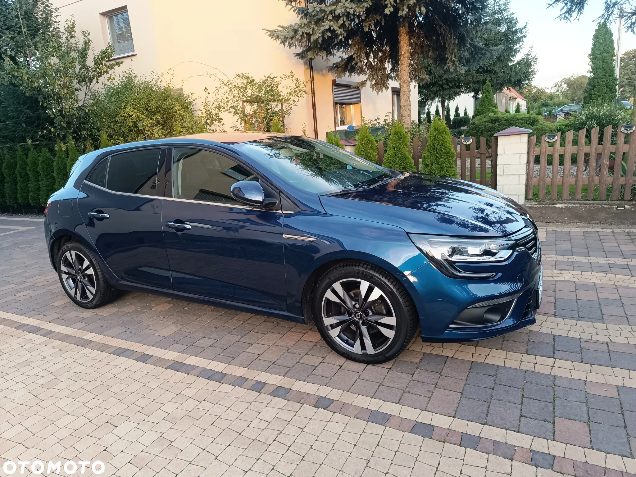 Renault Megane 1.5 Blue dCi Intens - 7