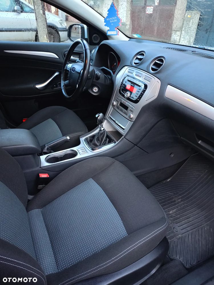 Ford Mondeo 2.0 TDCi Platinium X Plus (Titanium) - 8