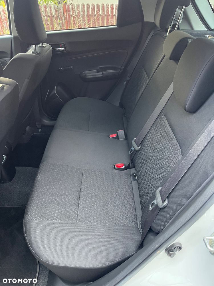 Suzuki Swift - 8
