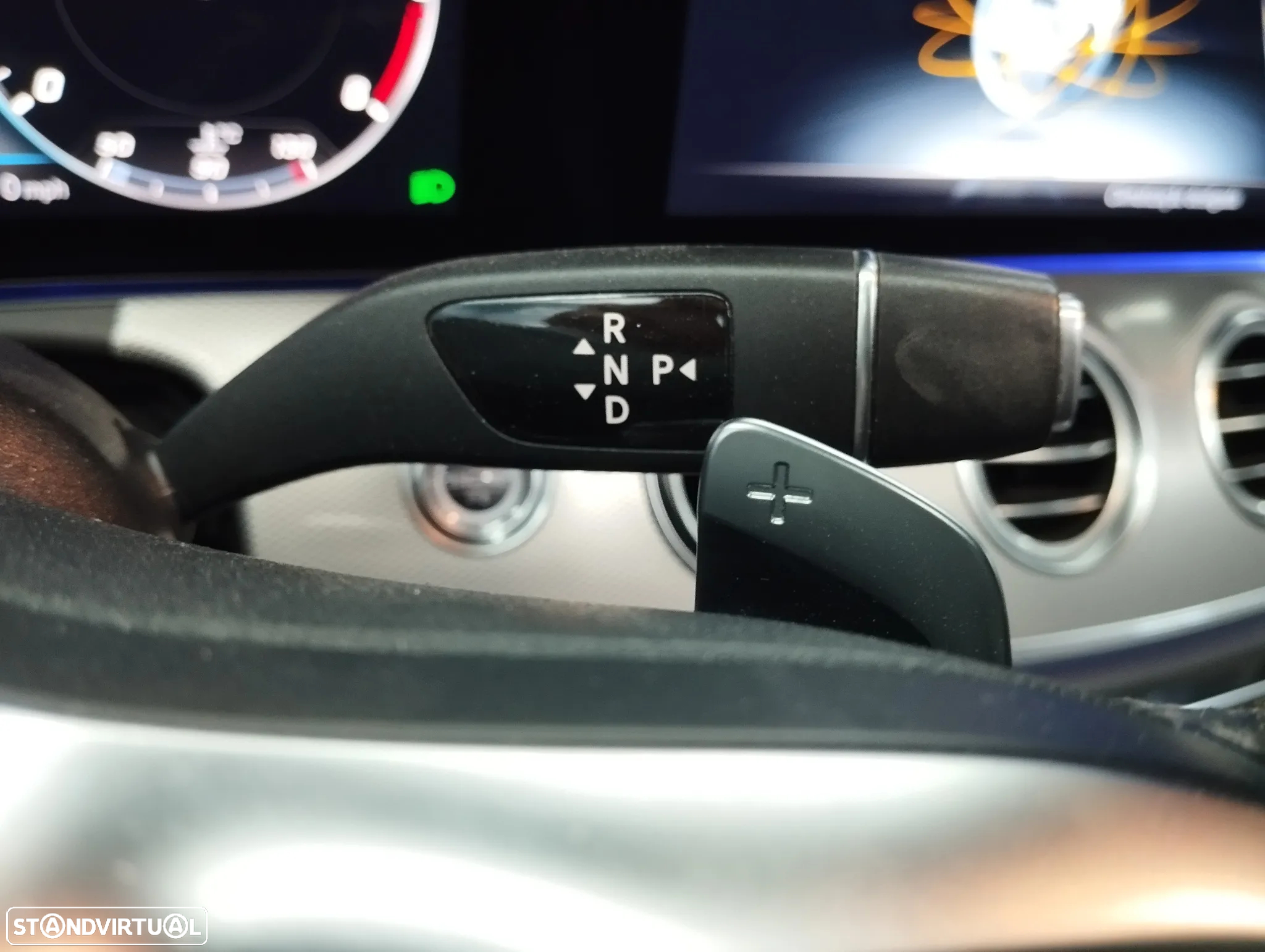 Mercedes-Benz E 220 d Avantgarde - 32