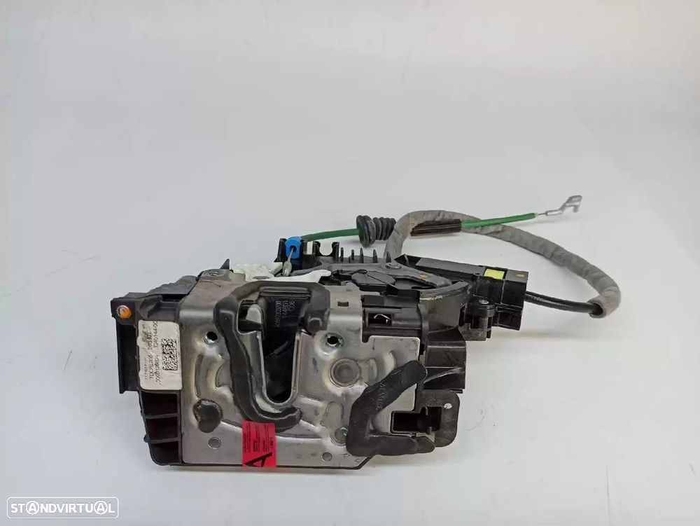 FECHADURA PORTA TRASEIRA ESQUERDA MERCEDES-BENZ CLASSE C 2014 -A0997303700 - 4