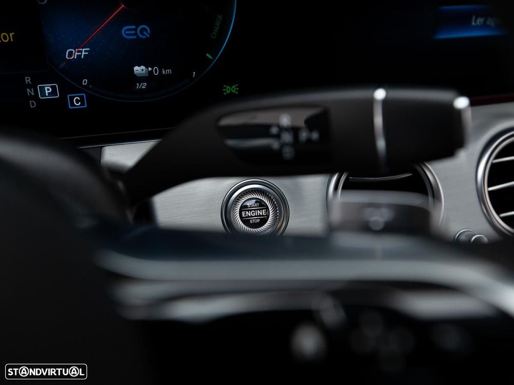 Mercedes-Benz E 300 de 4Matic 9G-TRONIC - 22