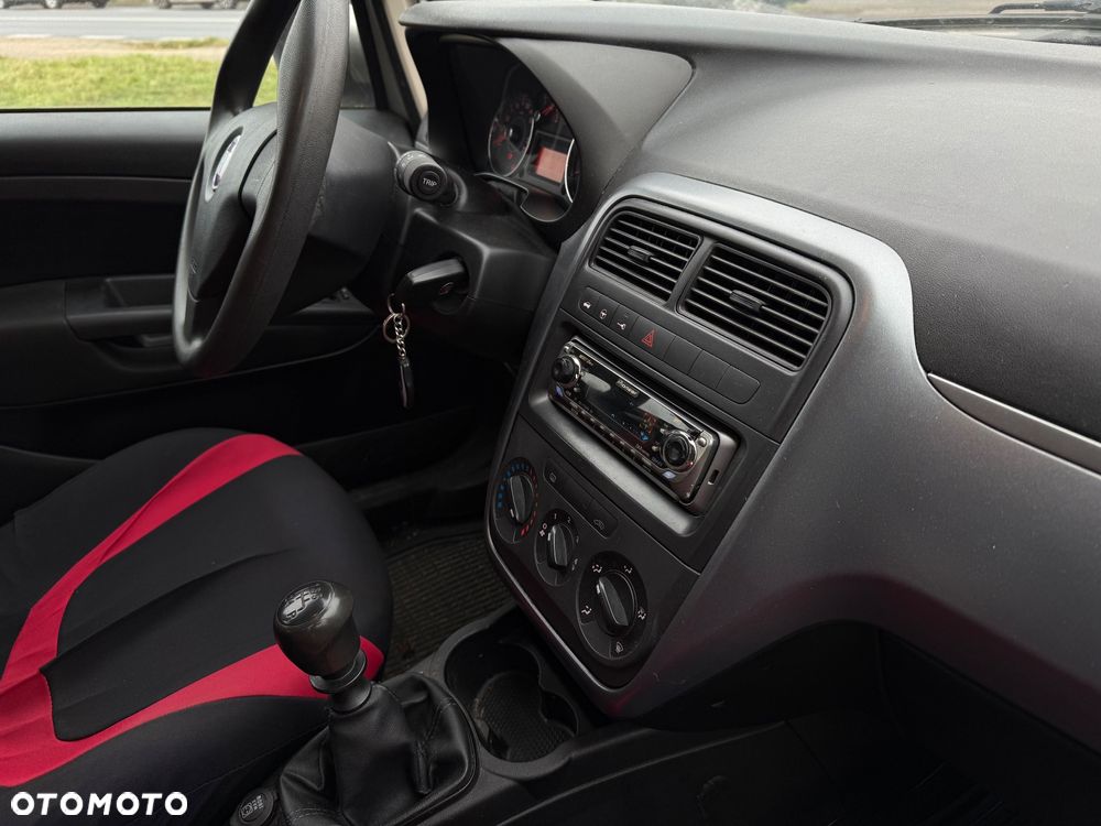 Fiat Grande Punto - 7