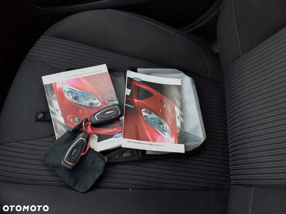 Ford Focus 1.0 EcoBoost Titanium - 32