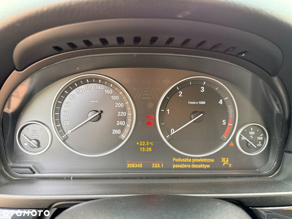 BMW Seria 5 520d - 13